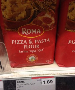 Roma's pizza and pasta flour is farina tipo 'OO'