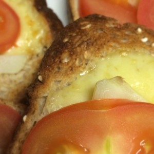 Cheese on Toast With Onion & Tomatoes