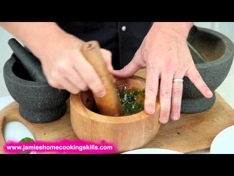 jamie oliver showing how to use a mortar and pestle